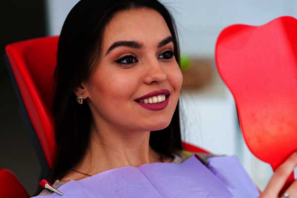 Valora Clinic هي وجهتك المثالية في إسطنبول للحصول على أجود خدمات الطب التجميلي وطب الأسنان وزراعة الشعر، بخبرة دولية ورعاية فاخرة.